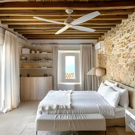 Rozalia Guesthome For 8gst With Pool In Mikonos *